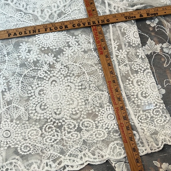 Lace long sleeve top by Pink Melo - Picture 4 of 5